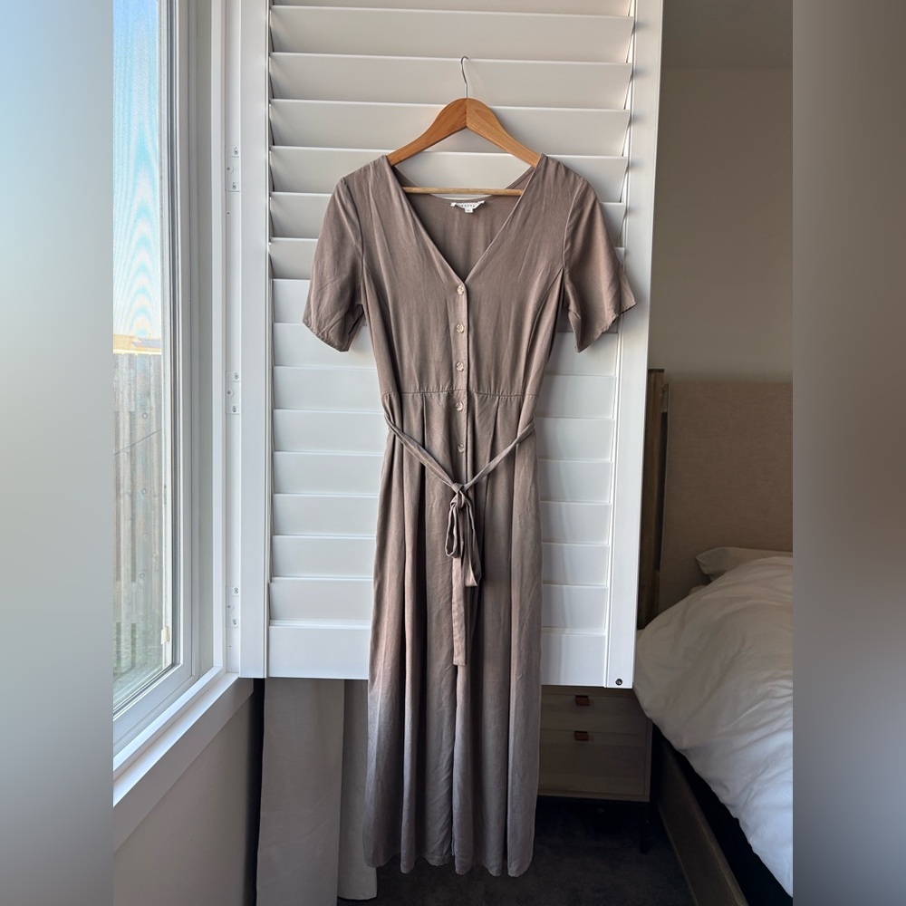 VETTA Capsule Light Taupe 100% Tencel The Button Up Midi Dress XS